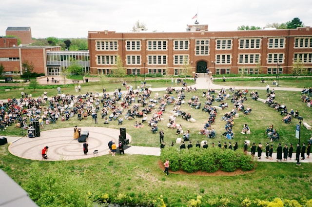 Sustainable Campus, Luxiders Magazine