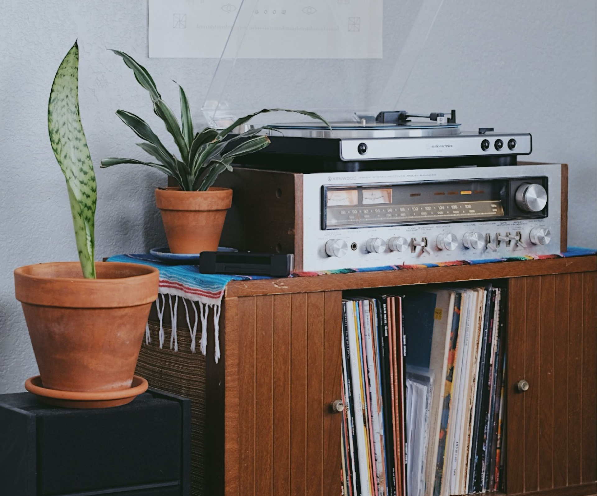 Is streaming music online eco-friendlier than buying physical records, Sustainable music industry, vinyl records