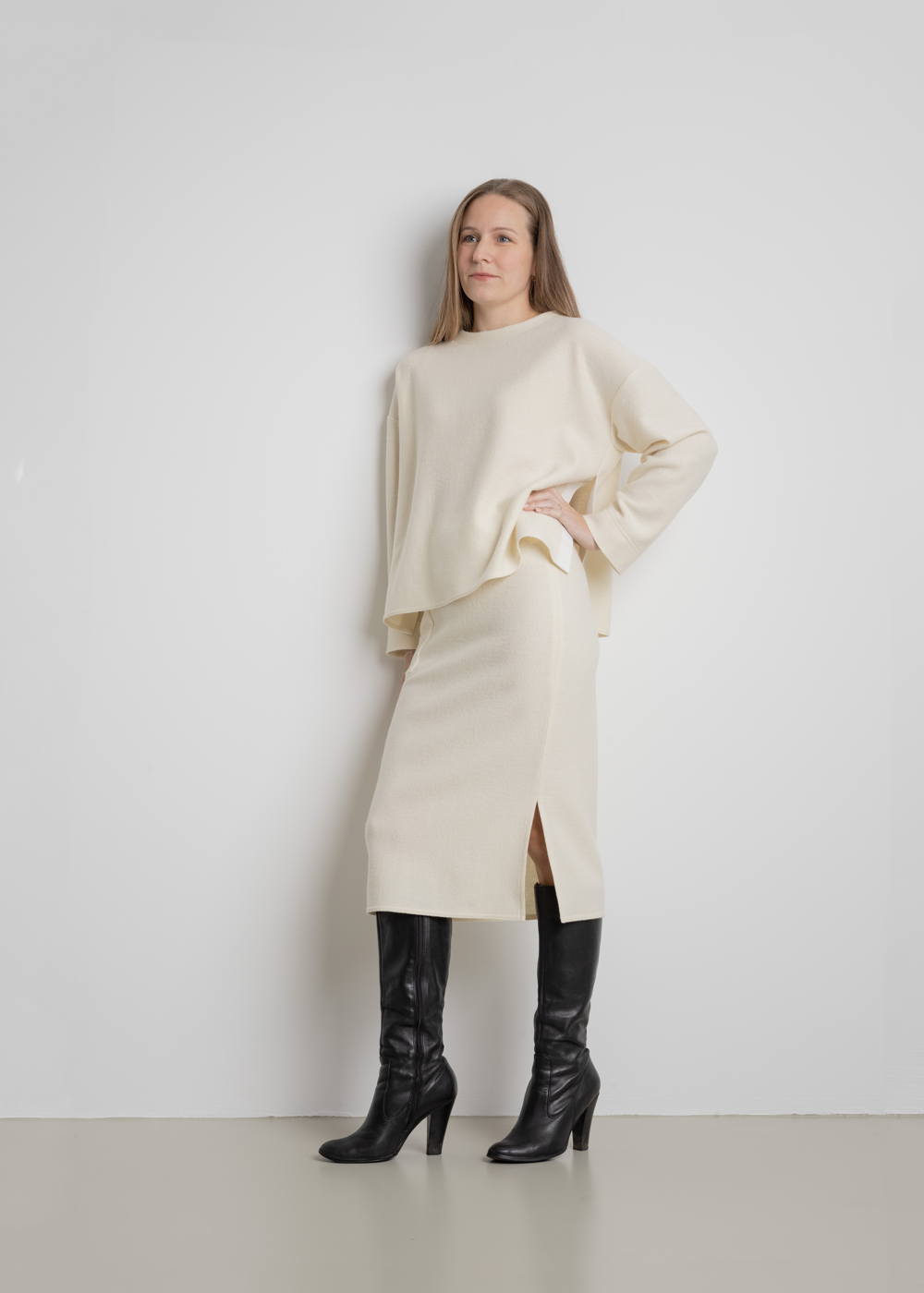 Model Wearing Frijda Juni